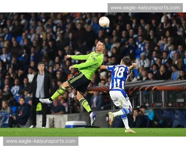 梦剧场与老妇人的巅峰博弈：曼联vs尤文图斯直播，这一夜足球即是信仰